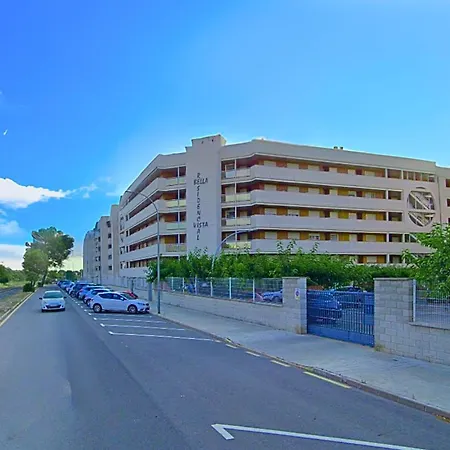 Bajo Con Jardin Apartment